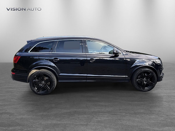 Audi Q7 4 of 29
