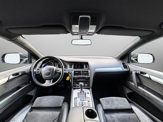 Audi Q7 26 of 29