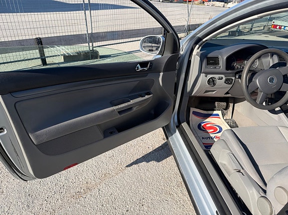 Volkswagen Golf I 16 of 20