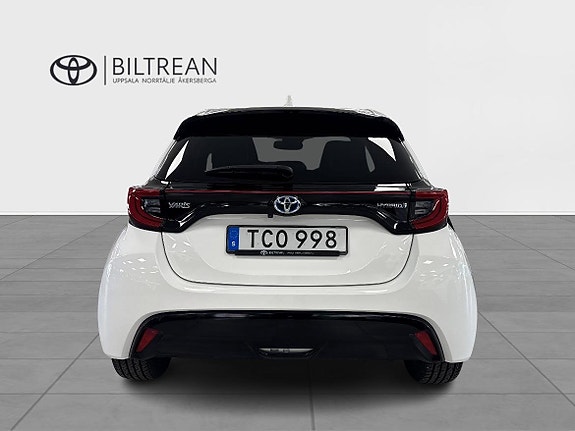 Toyota Yaris 5 of 13
