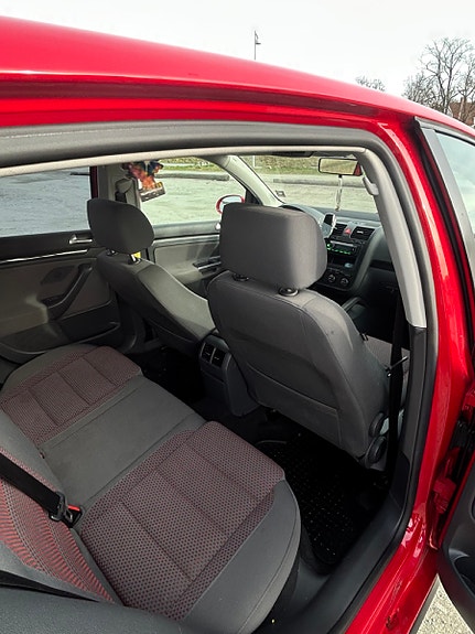 Volkswagen Golf V 3 of 6