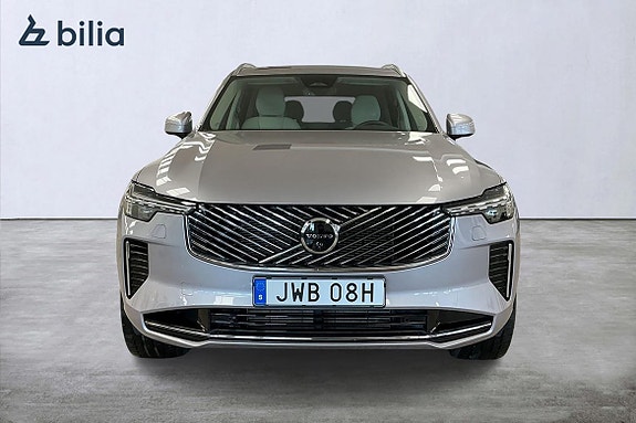 Volvo XC90 4 of 30