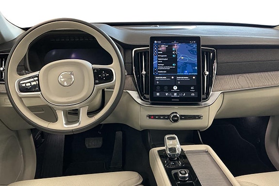 Volvo XC90 19 of 30