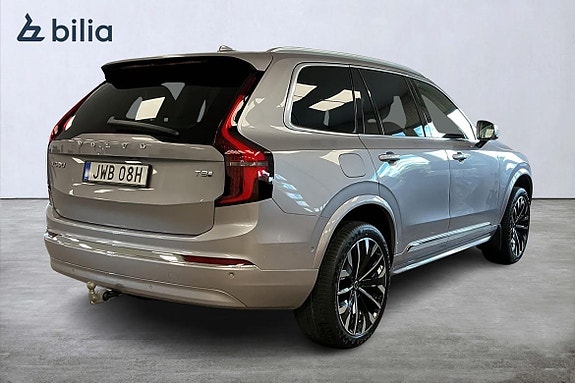 Volvo XC90 13 of 30