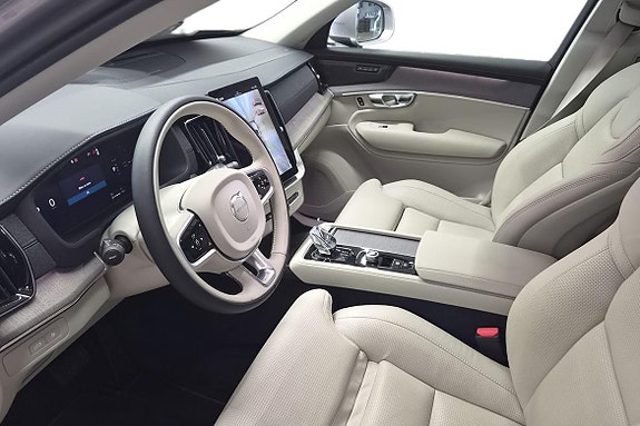 Volvo XC90 28 of 30