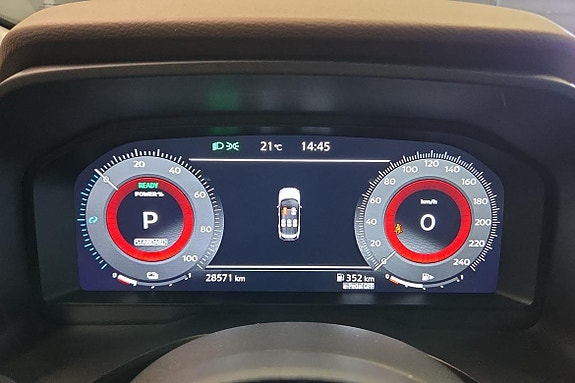 Nissan X-Trail 28 of 30