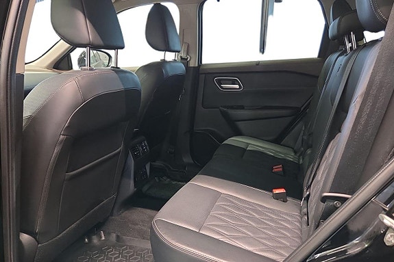 Nissan X-Trail 25 of 30