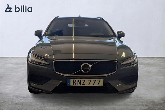 Volvo V60 2 of 22