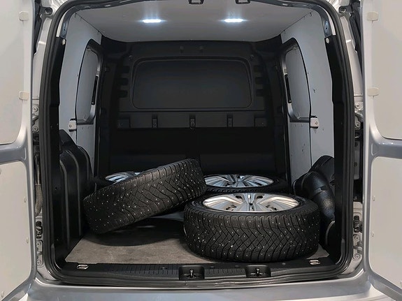 Volkswagen Caddy 18 of 18
