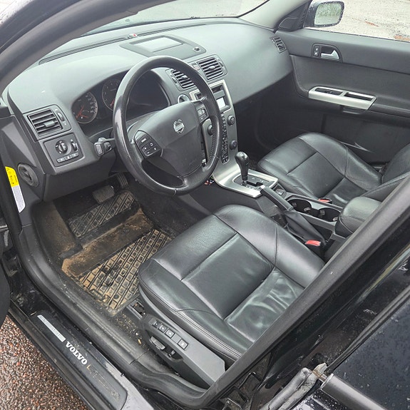 Volvo S40 5 of 6