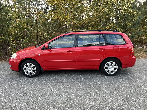 Toyota Corolla 2 of 7