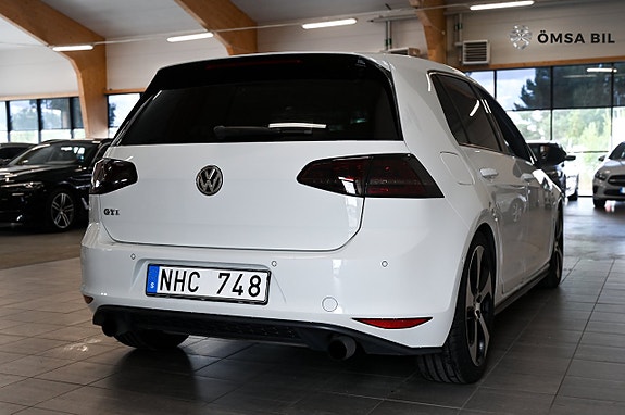 Volkswagen Golf I 3 of 17