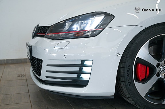 Volkswagen Golf I 17 of 17