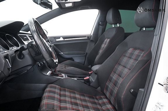 Volkswagen Golf I 6 of 17