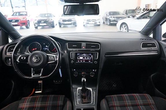 Volkswagen Golf I 10 of 17
