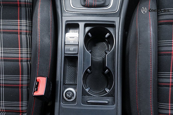 Volkswagen Golf I 14 of 17