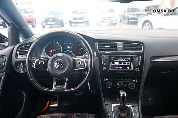 Volkswagen Golf I 9 of 17