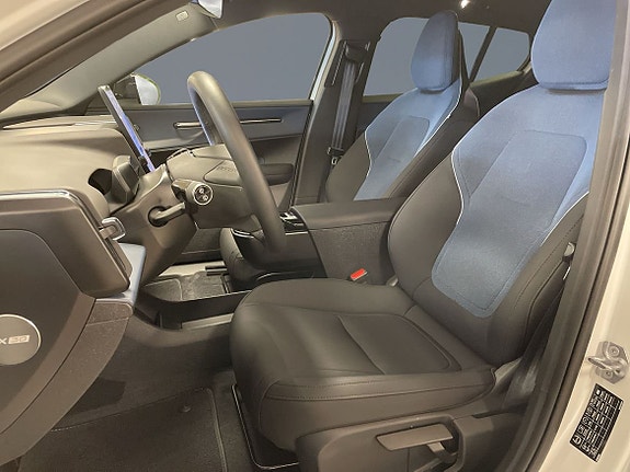 Volvo EX30 7 of 16