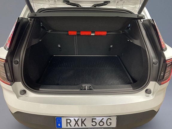 Volvo EX30 10 of 16