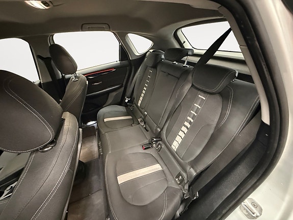 BMW 220d 13 of 16