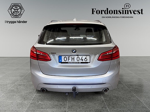 BMW 220d 4 of 16