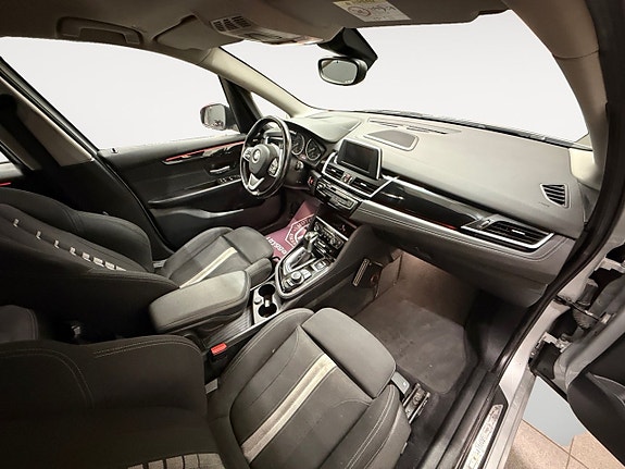 BMW 220d 12 of 16
