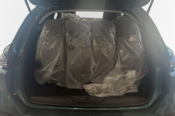 Peugeot 308 SW 9 of 12