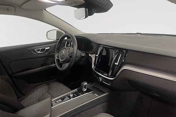 Volvo V60 7 of 9