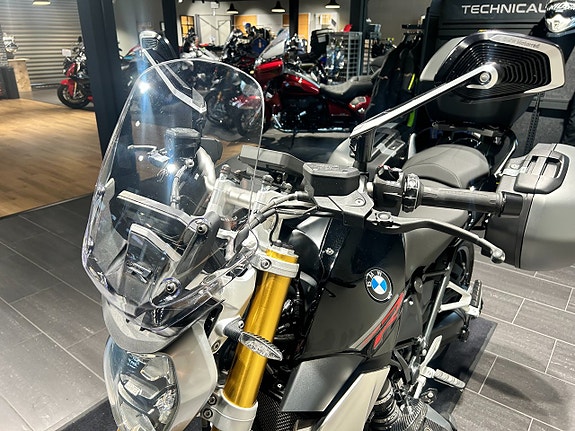 BMW R1250R Opt719/Akra/Kolfiber/Väskor/Hugger 5 of 20