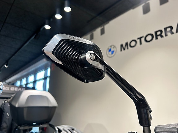 BMW R1250R Opt719/Akra/Kolfiber/Väskor/Hugger 9 of 20