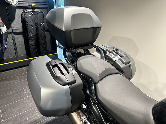 BMW R1250R Opt719/Akra/Kolfiber/Väskor/Hugger 18 of 20
