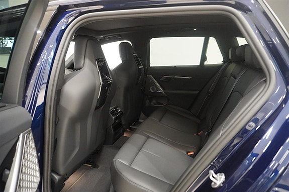 BMW 530e 13 of 24