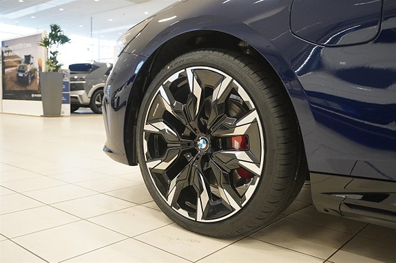 BMW 530e 10 of 24