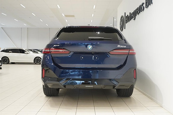 BMW 530e 5 of 24
