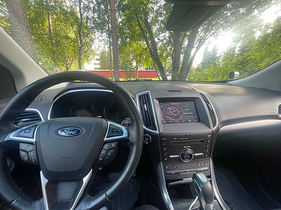 Ford Edge 6 of 7