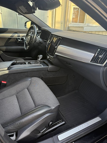 Volvo V90 9 of 10