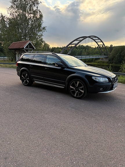 Volvo XC70 4 of 7
