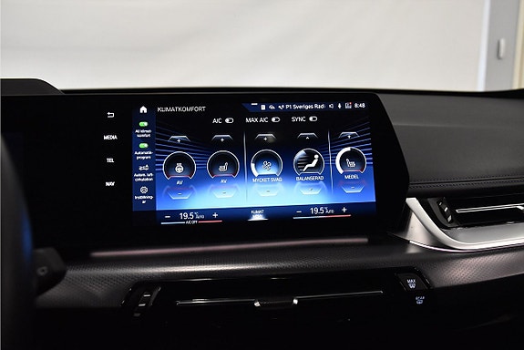 BMW iX1 17 of 24