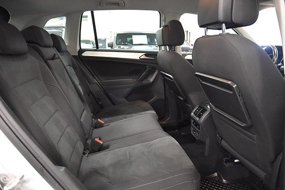 Volkswagen Tiguan 13 of 22