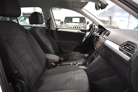 Volkswagen Tiguan 12 of 22