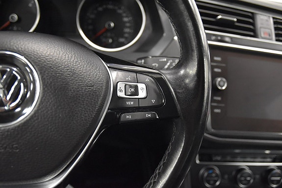 Volkswagen Tiguan 10 of 22