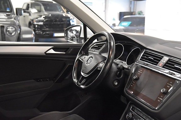 Volkswagen Tiguan 7 of 22