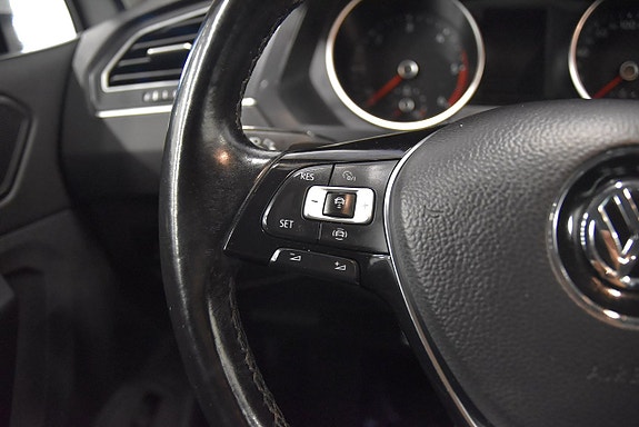 Volkswagen Tiguan 9 of 22