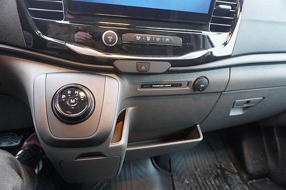 Ford Transit 14 of 15