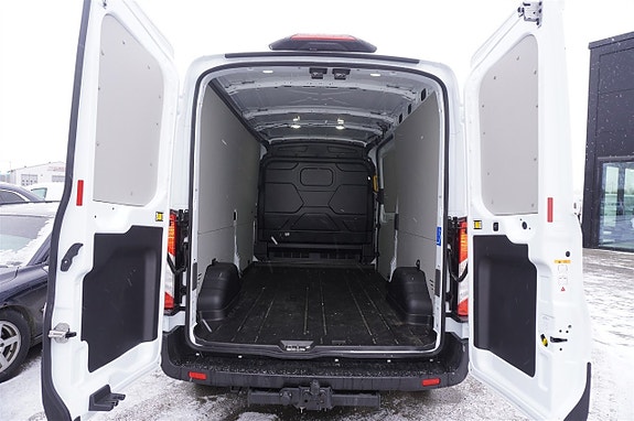 Ford Transit 10 of 15