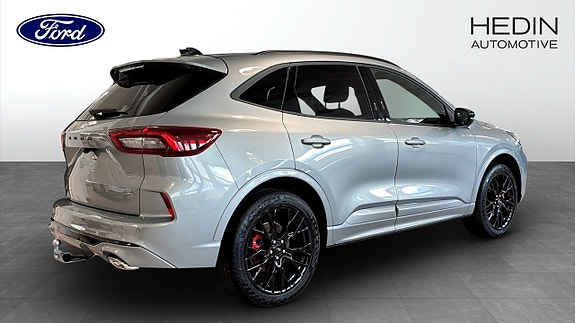 Ford Kuga 2 of 12