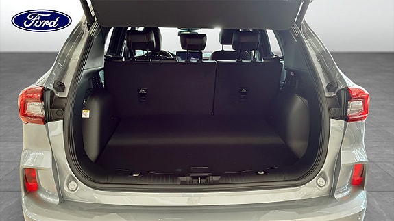 Ford Kuga 10 of 12