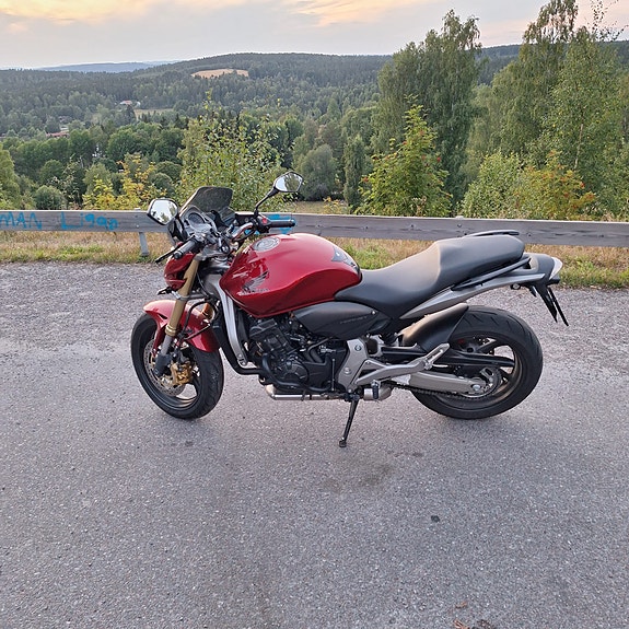 Honda Hornet CB600F – Den ultimata uppkörningshojen med ABS! (A-körkort) 4 of 7