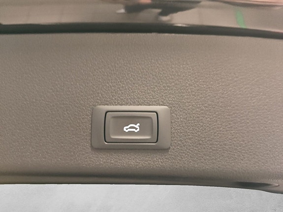 Audi e-tron 19 of 26