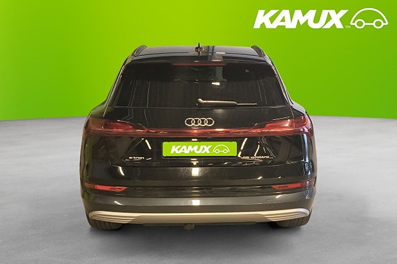 Audi e-tron 5 of 26
